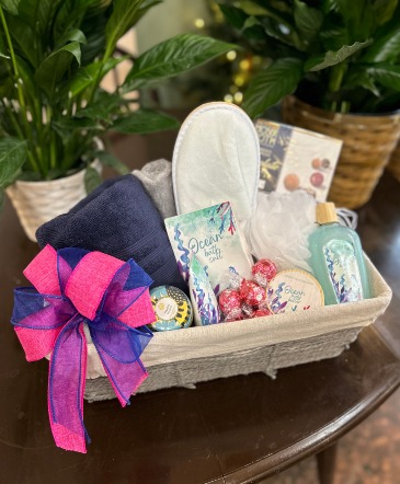 Spa Gift Basket Gift Basket in Carthage, MO | Blossom & Bloom Floral