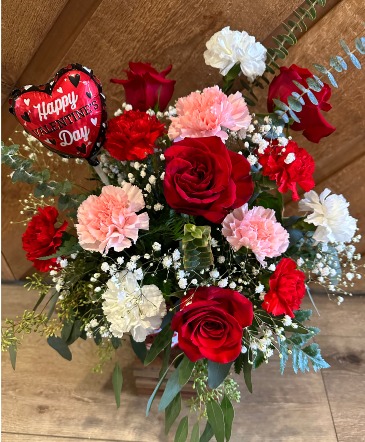 Special Valentine Fresh Arrangement in New Castle, IN | WEILAND'S FLOWERS Special Valentine Fresh Arrangement in New Castle, IN | WEILAND'S FLOWERS