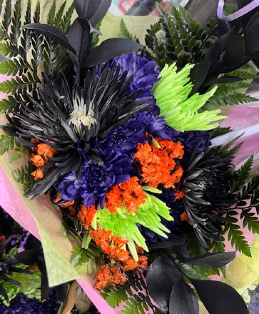 Specialty Halloween Boo-quets! Hand-tie or Vase in Williams Lake, BC | WILLIAMS LAKE FLORIST At Kit & Kaboodle