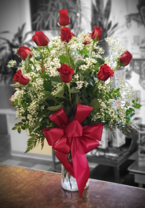 Spectacular Dozen Red Rose Arrangement in Portland, OR | Kern Park Flower Shoppe Spectacular Dozen Red Rose Arrangement in Portland, OR | Kern Park Flower Shoppe