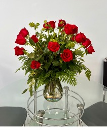 Splendid Crimson Rose Bouquet