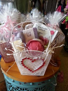Spoil Me Gift Basket in Laurel, MT | PLANTASIA FLOWERS, PLANTS & GIFTS