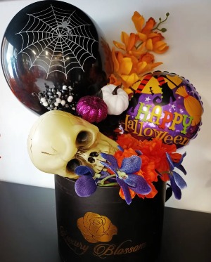 SPOOKY FLOWERS BOX FLOWER BOX ARRANGEMENT