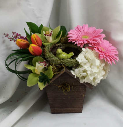 Spring Birdhouse Fresh Flo