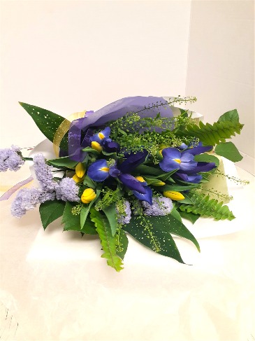 Spring Bouquets  in Tottenham, ON | TOTTENHAM FLOWERS & GIFTS