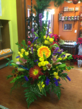 Colourful Dish Design Pilcher's flowers Vase Design
