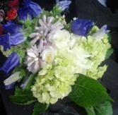 spring florals bouquet or centerpeice