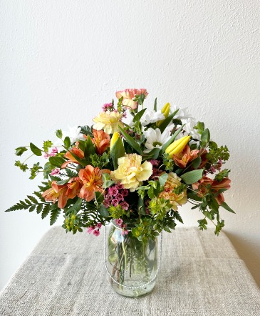 Spring Mason Jar  in La Grande, OR | FITZGERALD FLOWERS