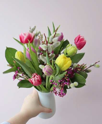 Seasonal Rosie  Vase Arrangement 