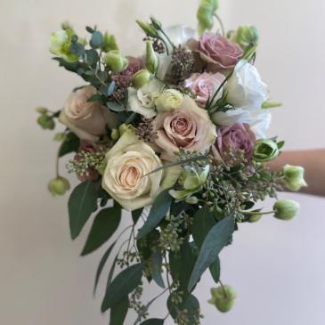 Spring Softness cut bouquet or vase arrangement in Northport, NY | Hengstenberg's Florist