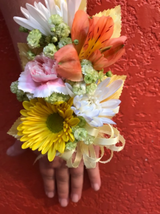 flower wristlet