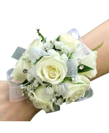 Standard Corsage   in Glen Burnie, MD | FORGET ME NOT FLOWERS AND GIFTS