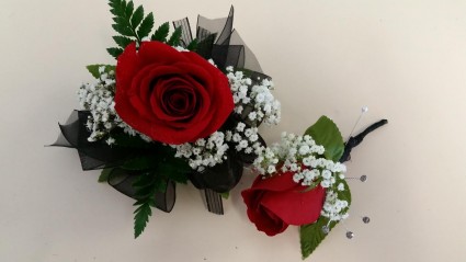 standard corsage box set standard size rose corsage in parkville standard flower size