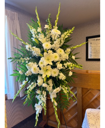 Standing Serenity Standing Spray in Saratoga Springs, UT | Saratoga Flower Studio