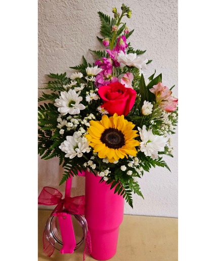 https://cdn.atwilltech.com/flowerdatabase/s/stanley-cup-bouquet-64b6d0d74459e1.56137322.425.jpeg