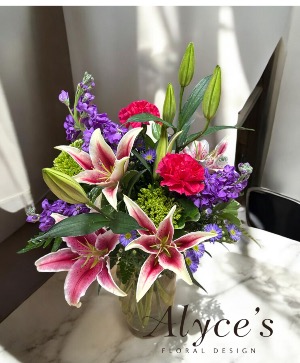 Star of the Show vase