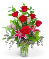 Stargazer lilies and Roses Flower Arrangement 