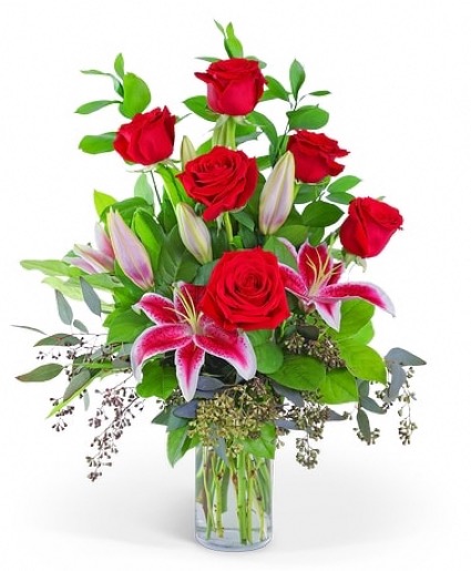 Stargazer lilies and Roses Flower Arrangement 