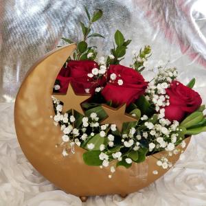 Starry Night Love  Red Roses in Moon Vase