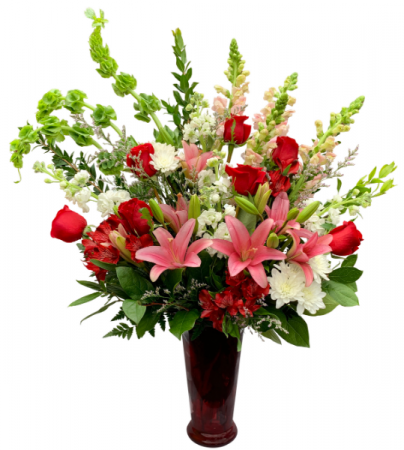 Straight From The Heart Vase Arrangement In Seguin Tx Dietz Flower Shop Tuxedo Rental