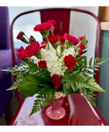 Strawberry Sundae  in Union, MO | Sisterchicks Flowers and More LLC 
