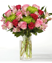 Strawberry Swirl Bouquet 1DZ roses