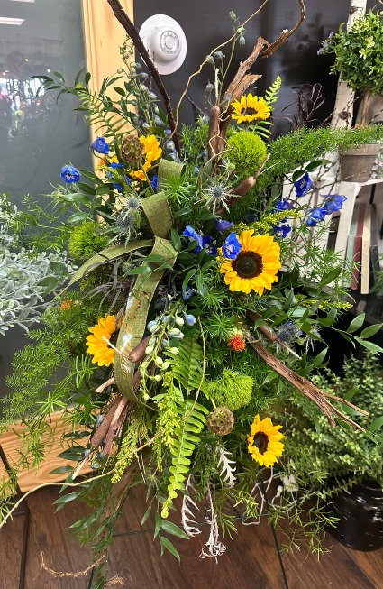 Strength of the Plains Standing Spray