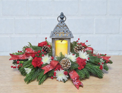 Stull's Christmas Lantern Centerpiece 