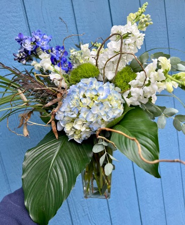 Stunning Blues  in Syracuse, IN | Dynamic Floral