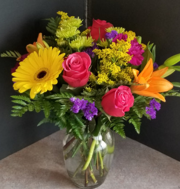 Stupendous Flowers Vase