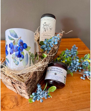 Maine Blueberry Tea Gift Basket in Bangor, ME | Bangor Floral
