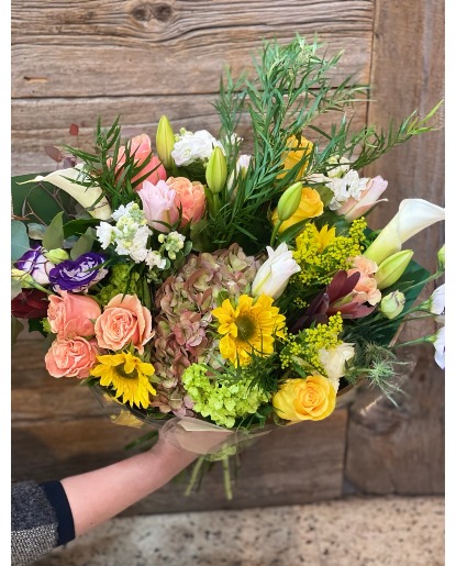 SUMMER BREEZ  BOUQUET