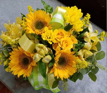 Summer Days Vase Arrangement in Lafayette, LA | Lafayette Flower Factory