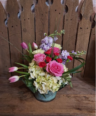 Summer Garden in Brighton, IL | Leanne's Pretty Petals Summer Garden in Brighton, IL | Leanne's Pretty Petals