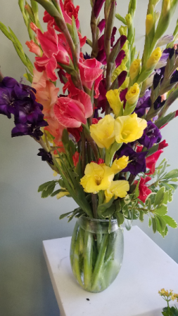 Great Glads! vase Arrangement