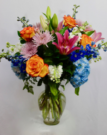 Summer Mix Bouquet Vase arrangement. 