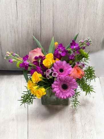 Summer Splendor  SCF Original - Designed By Kim in Southbury, CT | SOUTHBURY COUNTRY FLORIST