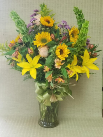 Summer Sun Fun arrangement in vase.