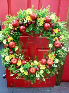 summertime apple wreath 