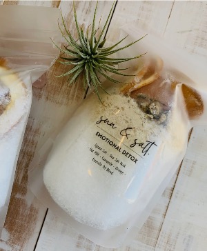 Sun & Salt Emotional Detox Bath Salts 