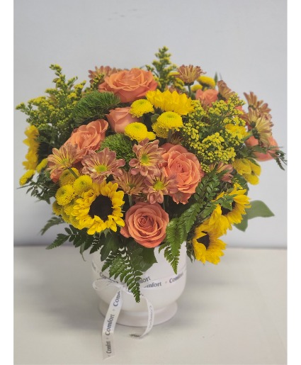 Sunburst Sympathy arrangement in compote vase