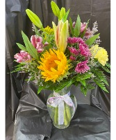Sunflower and Lilly Bouquet vase