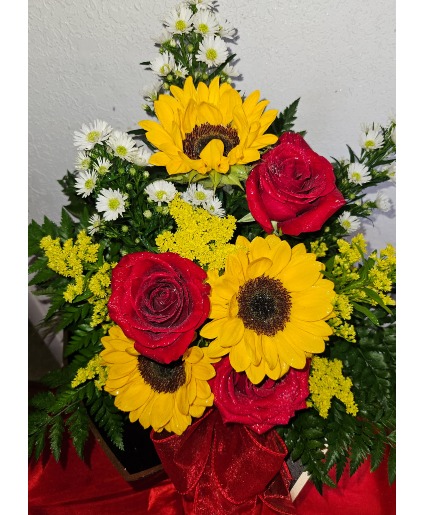 Sunflower and Rose Bouquet No Vase Bouquet