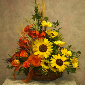 Sunflower bright fresh cut arrangement