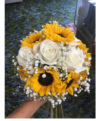 Sunflower & Roses Sunflower bouquet