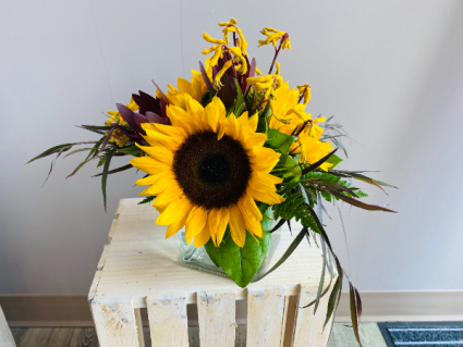 sunflower trio Flower Arrangement