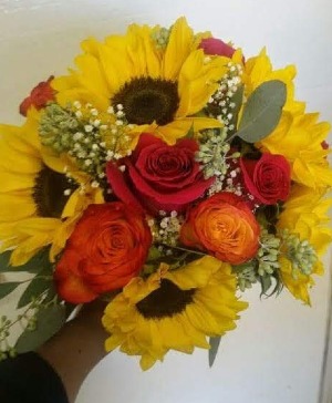 sunflowers and roses 