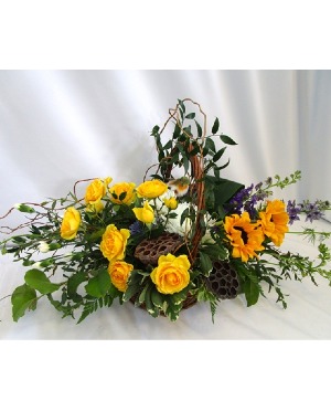 SUNKISSED BASKET FRESH FLOWER ARRANGEMENT