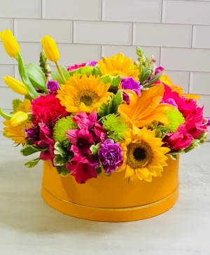 Sunkissed  FLORAL BOX DESIGNERS CHOICE