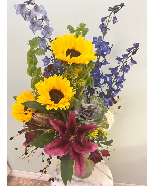 Sunlight Elegance By Enchanted Florist of Cape Coral 